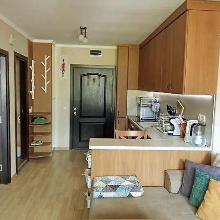 Sunny Terrace, Pirin Views, Art And Books Apartment *